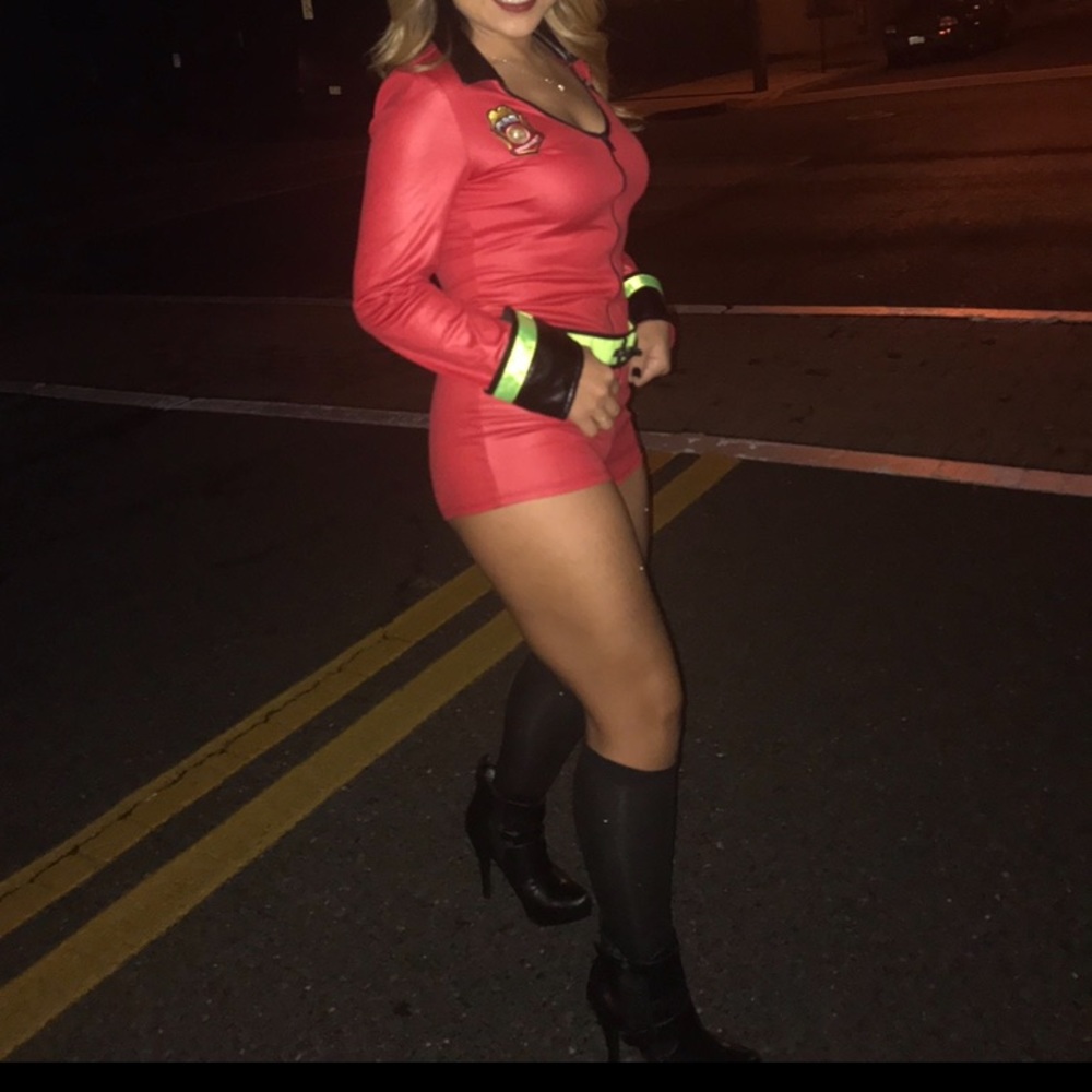 Halloween costume 👩🏼‍🚒sexy firefighter